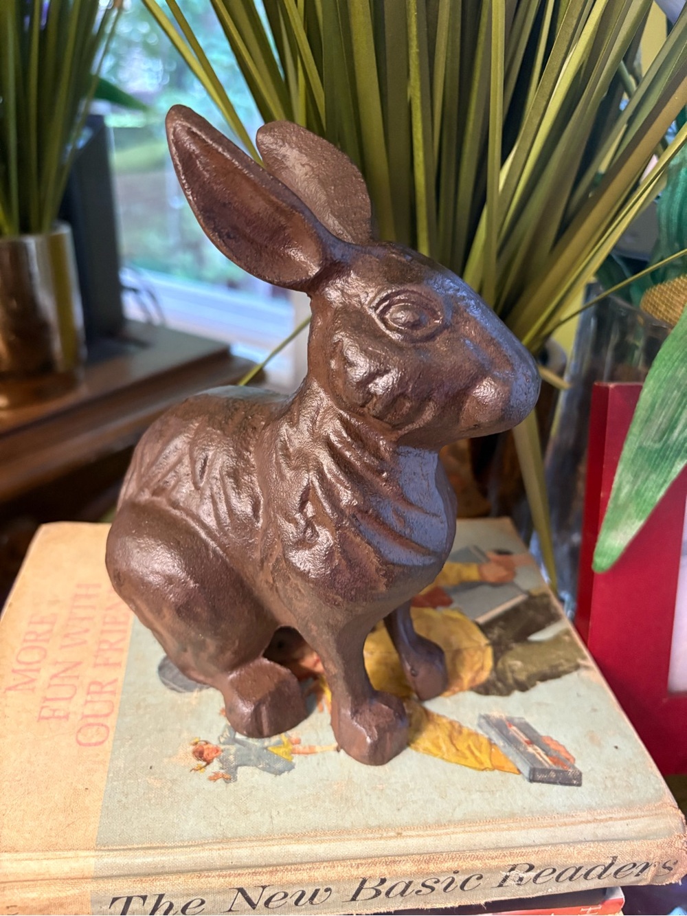 Decorative Brown Rabbit Figurine – Home Art Accent